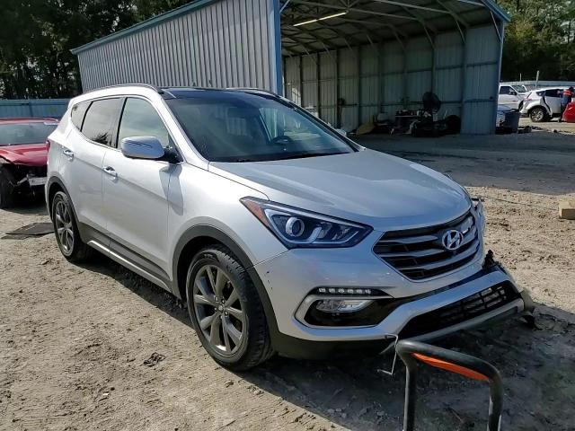2017 Hyundai Santa Fe - Image 13
