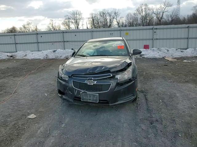 2014 Chevrolet Cruze - Image 11