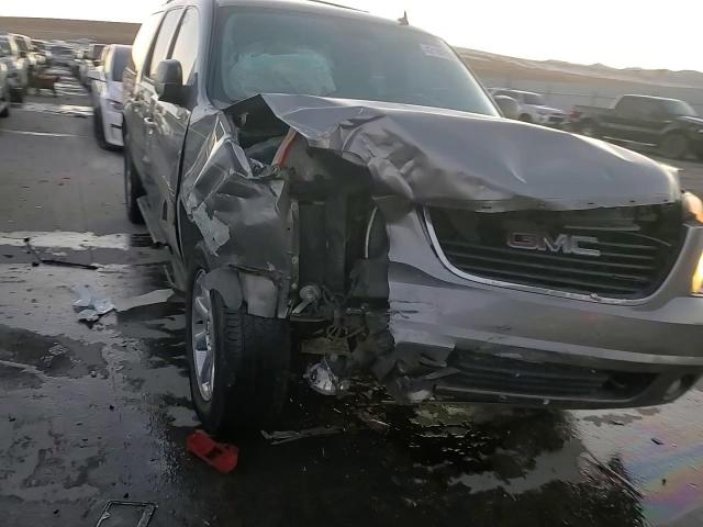 2007 GMC Yukon - Image 12