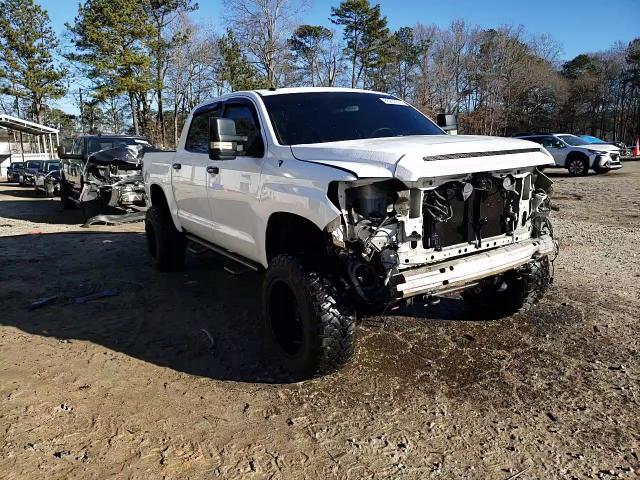 2014 Toyota Tundra - Image 14