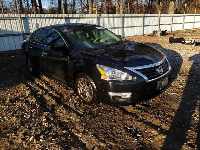 2015 Nissan Altima - Image 13
