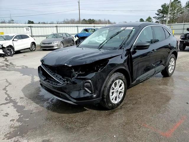 2023 Ford Escape - Image 15