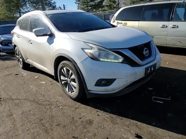 2015 Nissan Murano - Image 12