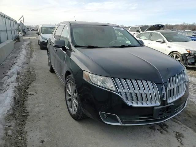 2010 Lincoln MKT - Image 12