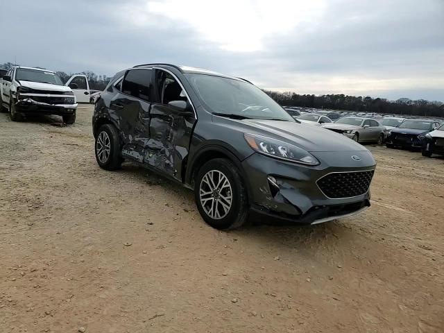 2020 Ford Escape - Image 13