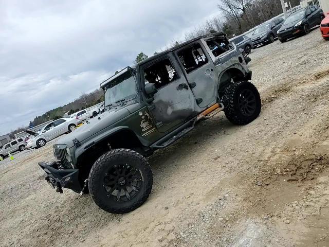 2015 Jeep Wrangler - Image 12