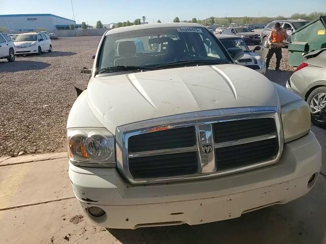2006 Dodge Dakota - Image 10