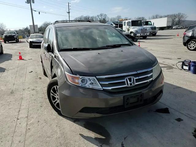 2011 Honda Odyssey - Image 12