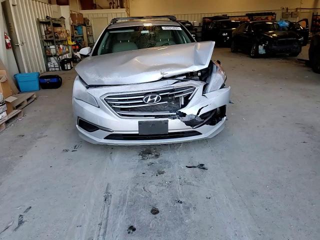 2016 Hyundai Sonata - Image 11
