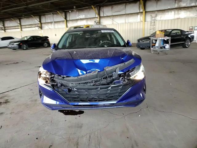 2022 Hyundai Elantra - Image 10