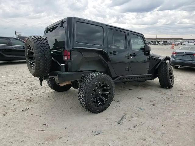 2016 Jeep Wrangler - Image 12