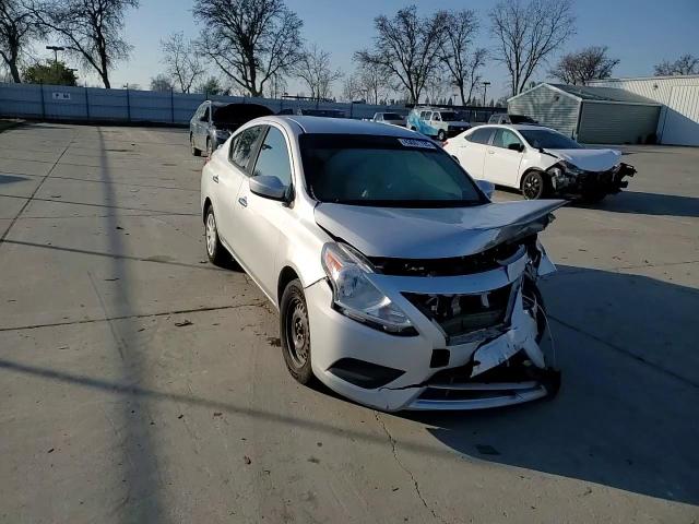2016 Nissan Versa - Image 11