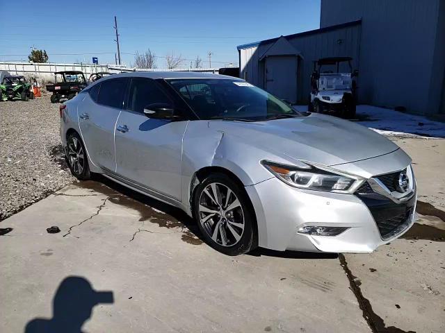2017 Nissan Maxima - Image 15