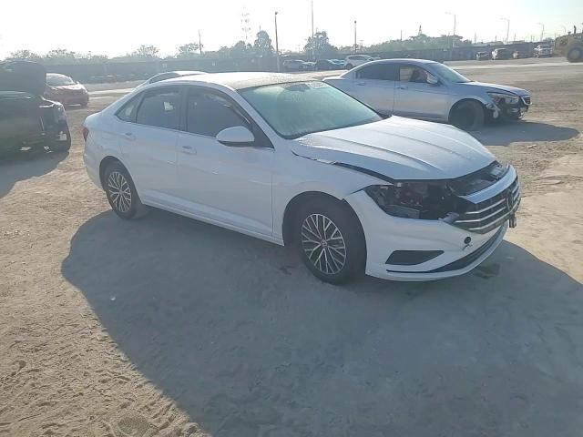 2021 Volkswagen Jetta - Image 10