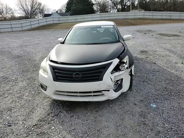 2015 Nissan Altima - Image 11