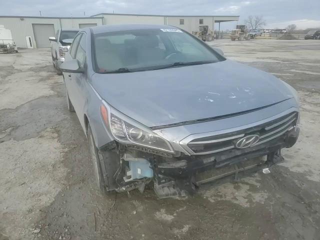 2015 Hyundai Sonata - Image 10