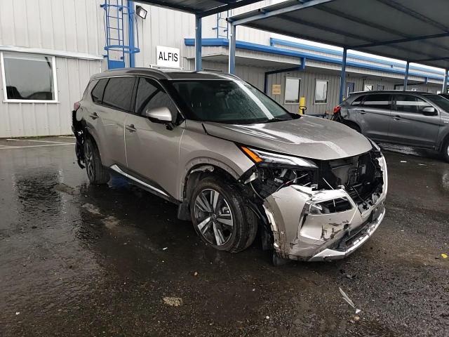 2021 Nissan Rogue - Image 12