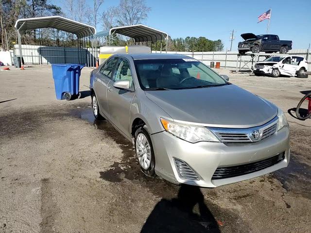 2013 Toyota Camry - Image 14