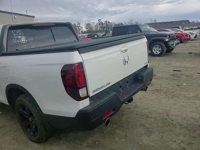 2022 Honda Ridgeline - Image 10