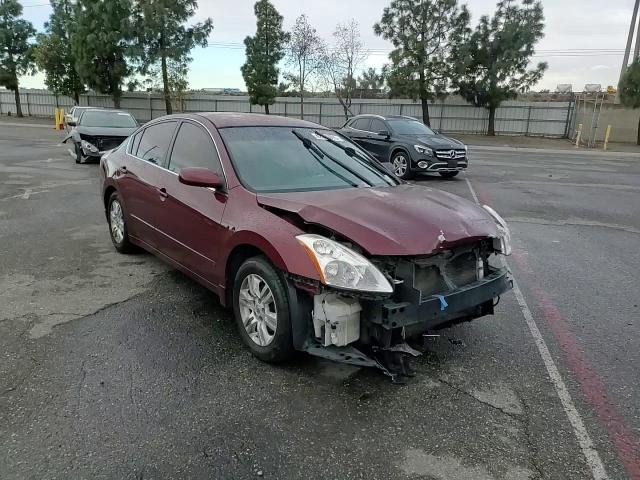 2010 Nissan Altima - Image 11