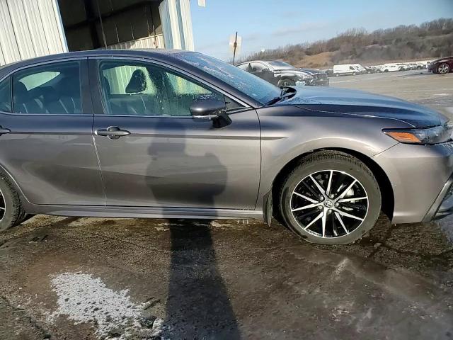 2023 Toyota Camry - Image 13