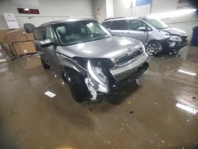 2016 Kia Soul - Image 14