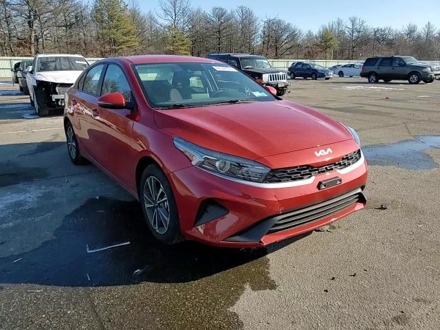 2023 Kia Forte - Image 10