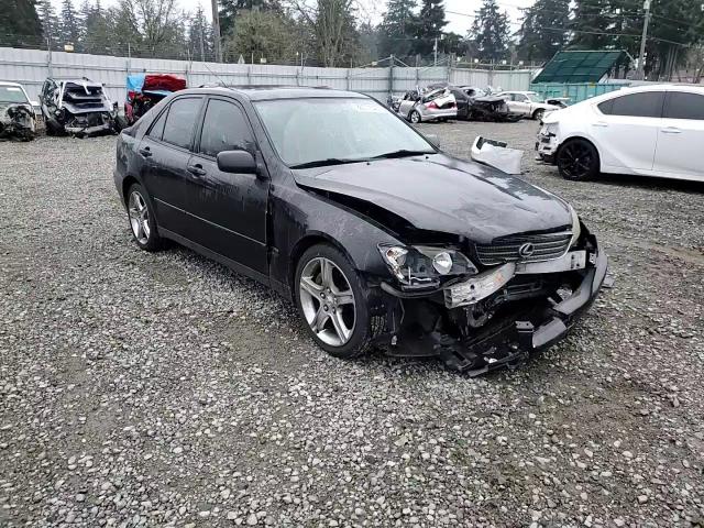 2001 Lexus IS - Image 10