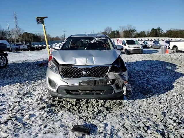 2016 Kia Sorento - Image 12