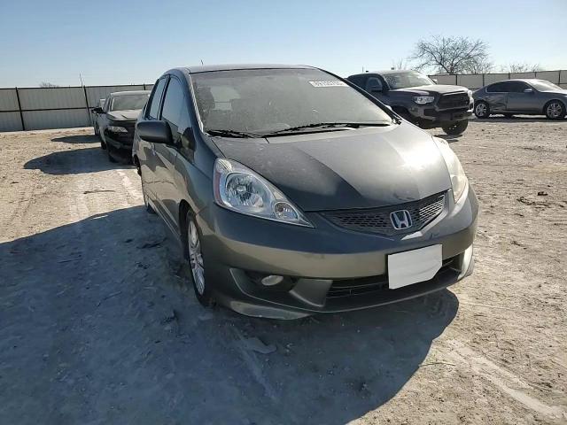 2011 Honda Fit - Image 11