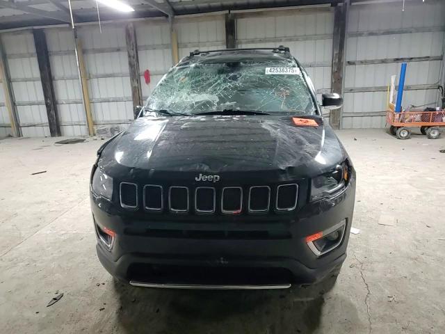 2017 Jeep Compass - Image 11