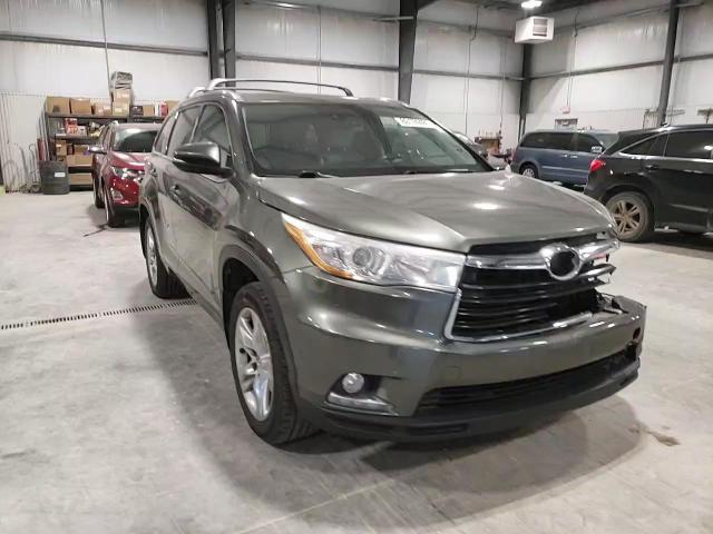 2016 Toyota Highlander - Image 11