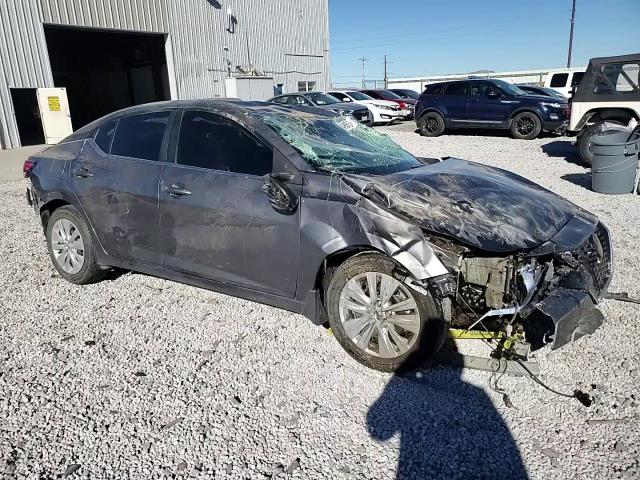 2022 Nissan Sentra - Image 11