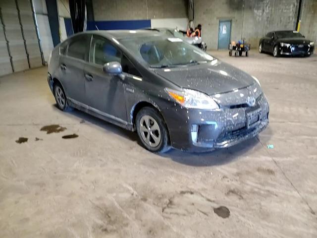 2012 Toyota Prius - Image 13