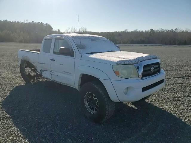 2007 Toyota Tacoma - Image 11
