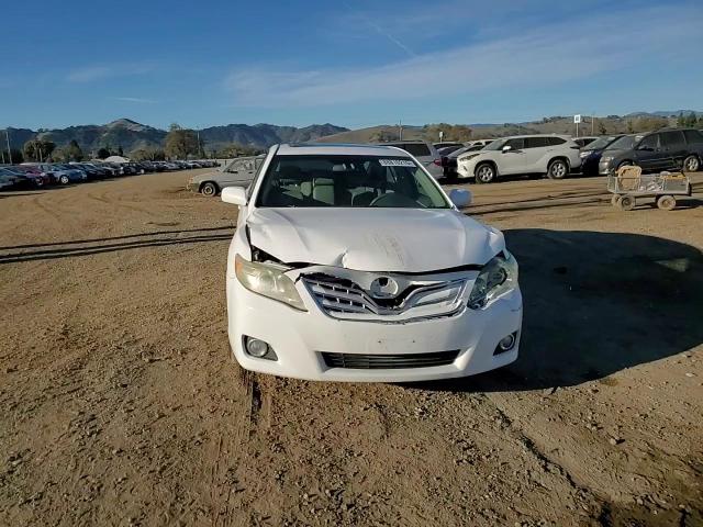 2011 Toyota Camry - Image 11