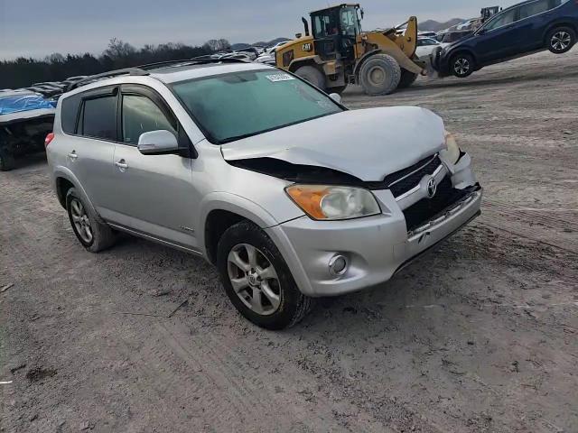 2010 Toyota RAV 4 - Image 12