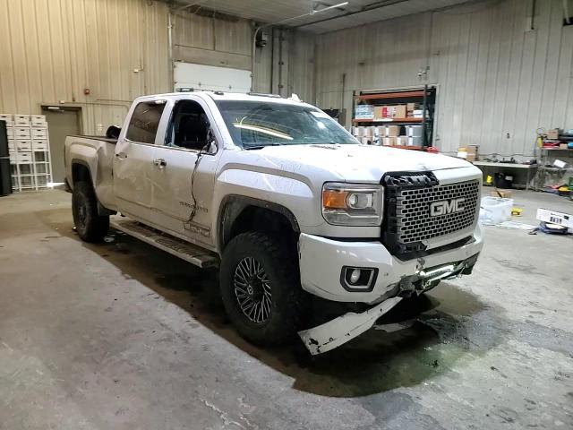 2015 GMC Sierra - Image 11