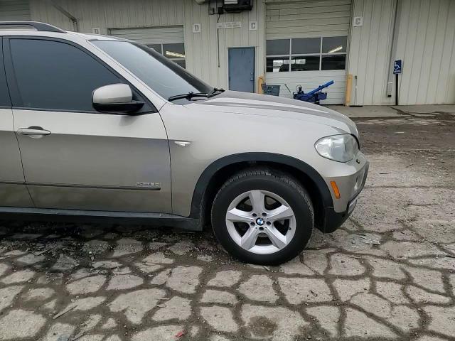 2009 BMW X5 - Image 11