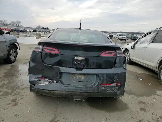 2012 Chevrolet Volt - Image 11