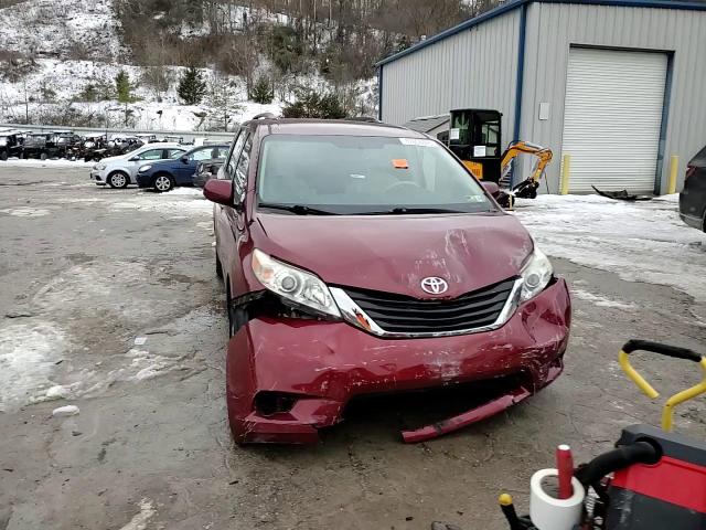 2014 Toyota Sienna - Image 11