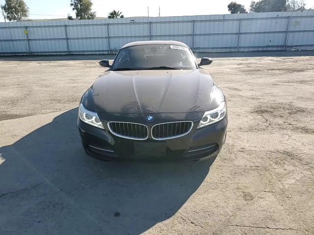 2016 BMW Z4 - Image 11