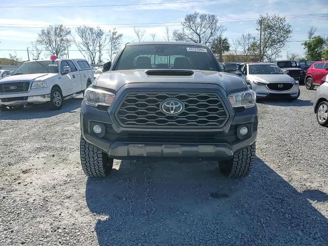 2020 Toyota Tacoma - Image 11