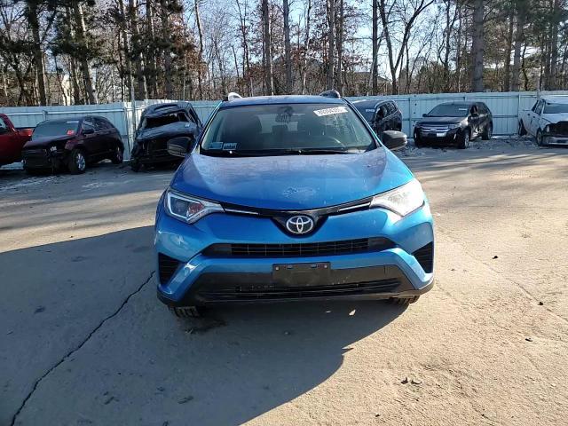 2017 Toyota RAV 4 - Image 12