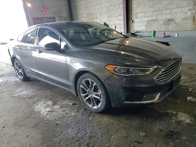 2020 Ford Fusion - Image 11