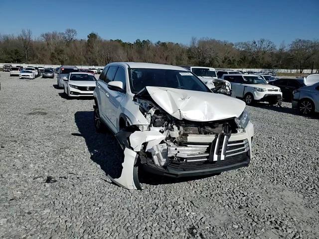 2019 Toyota Highlander - Image 14