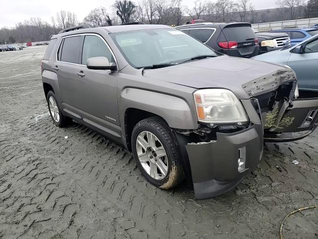 2010 GMC Terrain - Image 11