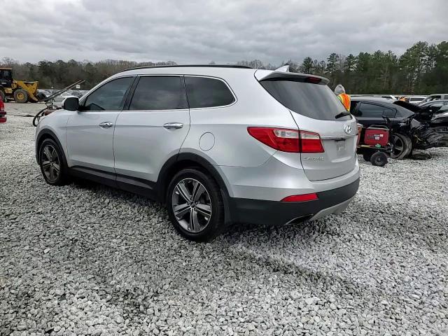 2016 Hyundai Santa Fe - Image 14