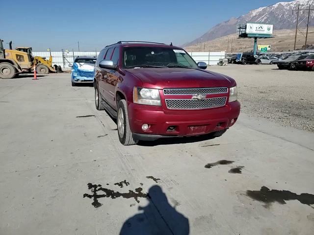 2009 Chevrolet Suburban - Image 12