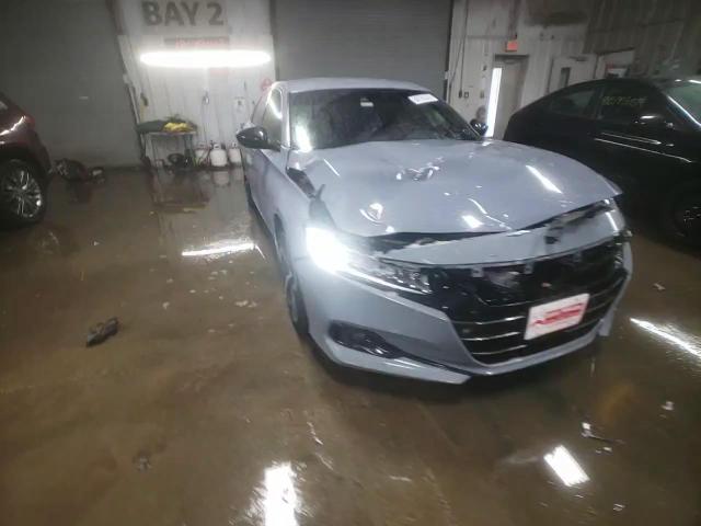 2022 Honda Accord - Image 13
